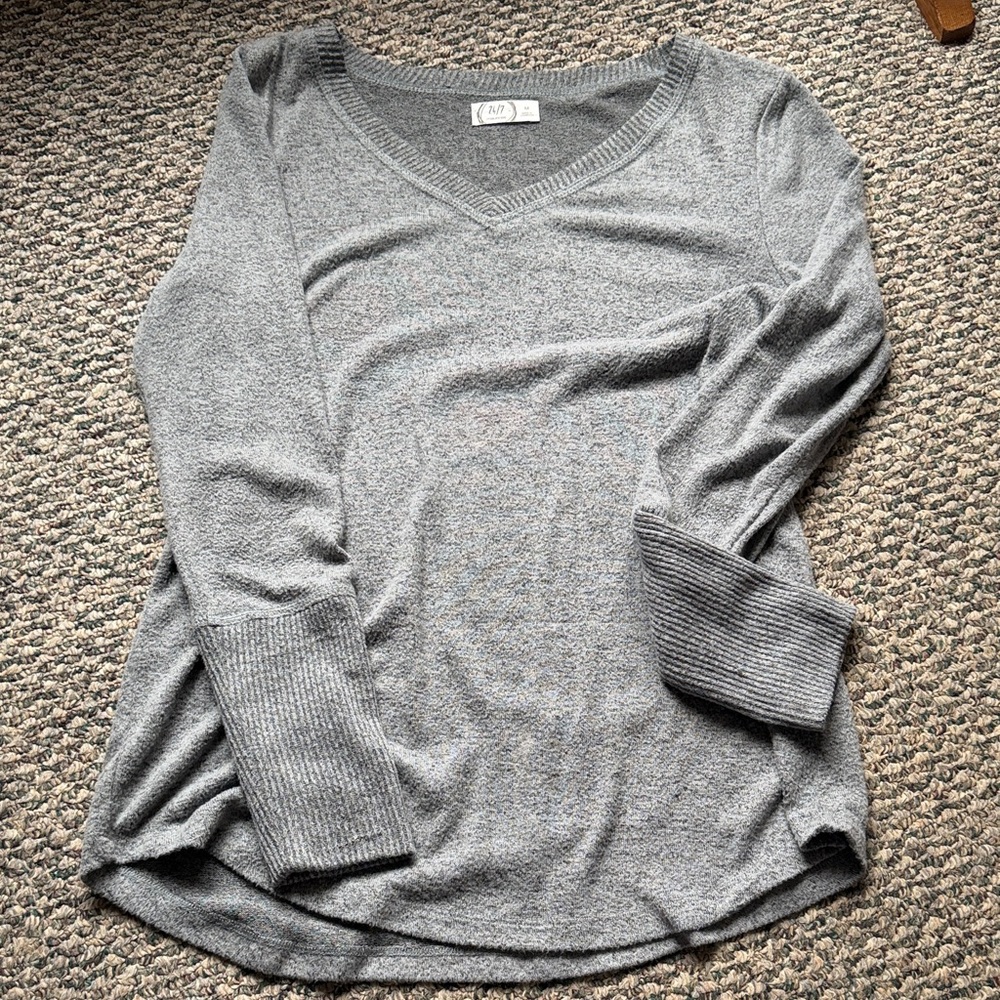 Maurices Heather Gray V-Neck Lightweight Sweater